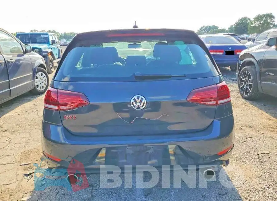 3VW5T7AU2KM005592 Photo# 6