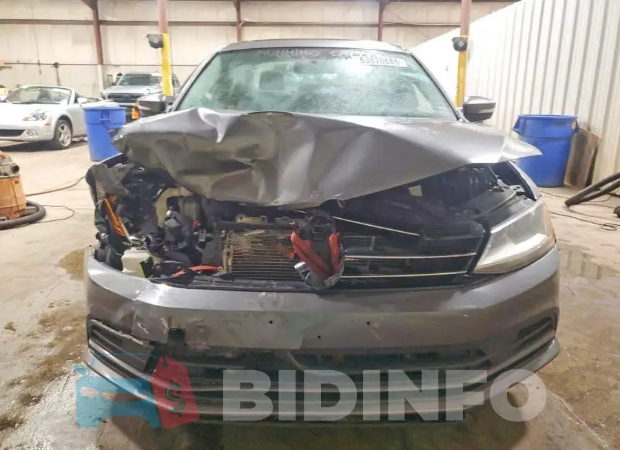 3VWB67AJ4HM222019 Photo# 5