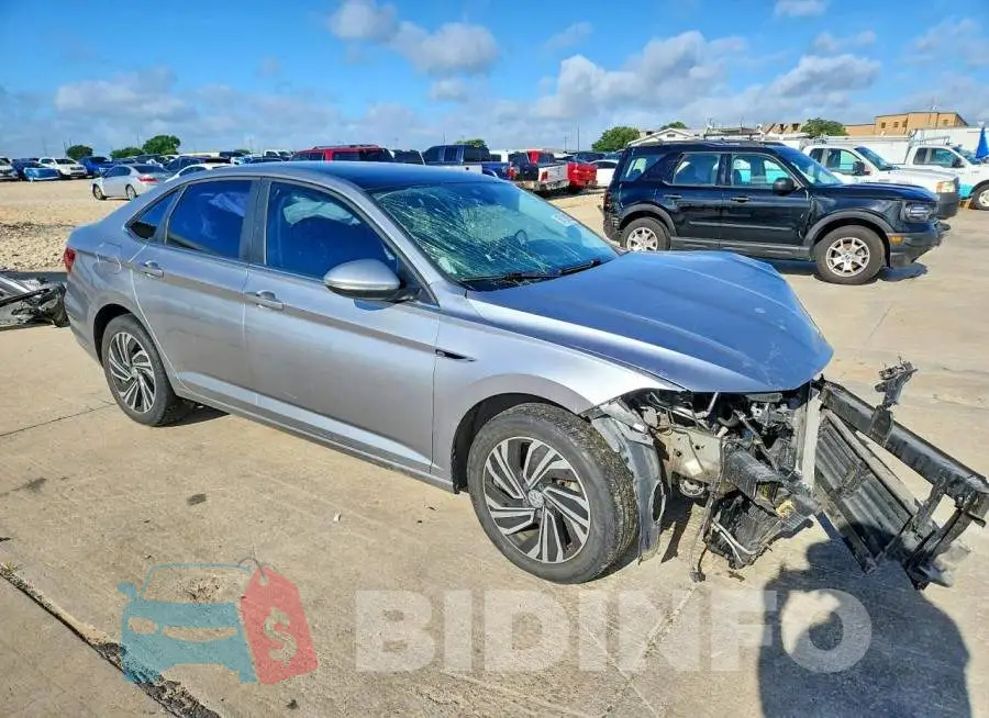 3VWGB7BU5LM002617 Photo# 4