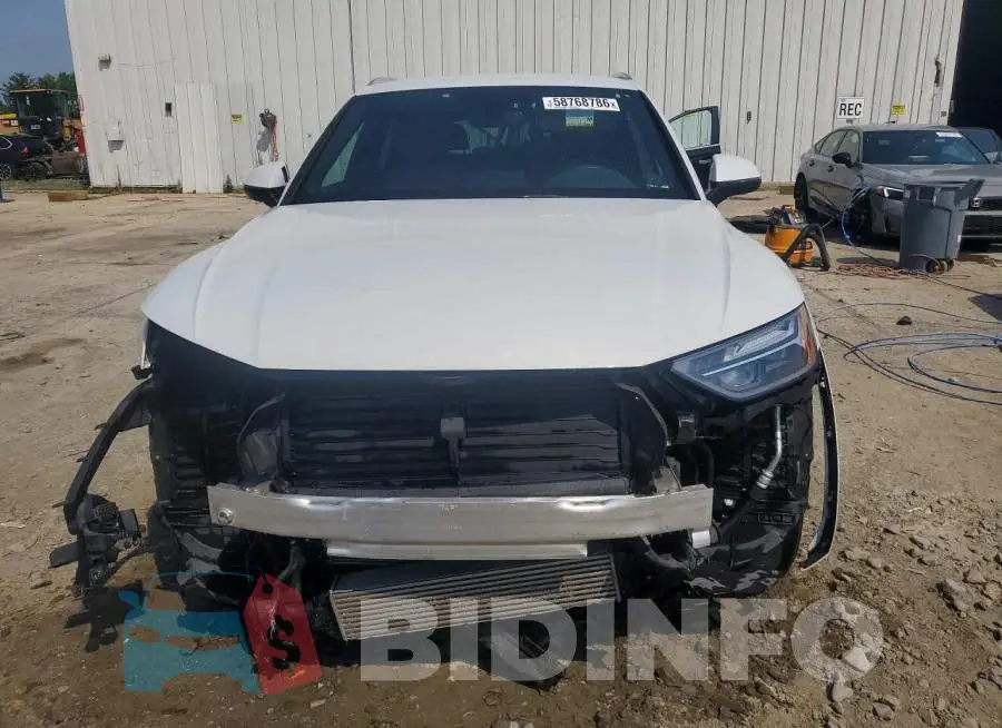 WA1AAAFYXM2108165 Photo# 5