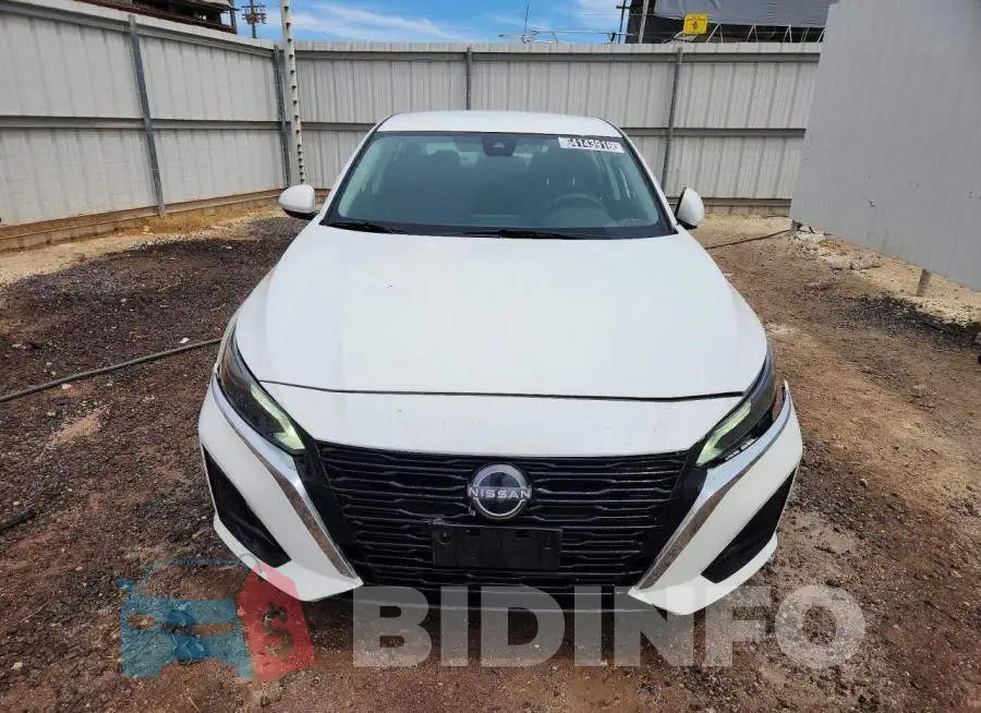 1N4BL4BV2PN418756 Photo# 5
