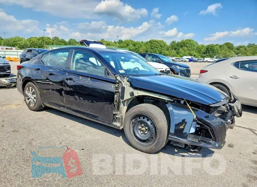 1N4BL4BV5PN380276 Photo# 4