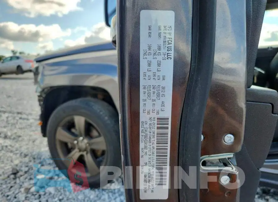 1C4NJPBB2HD201882 Photo# 14