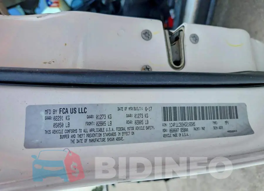 1C4PJLCB3HD216505 Photo# 13