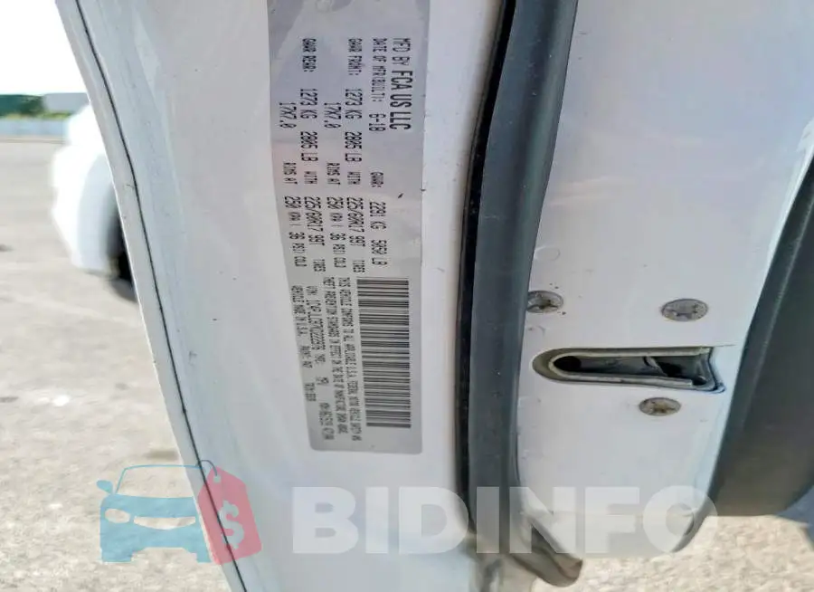 1C4PJLCB7KD222976 Photo# 13