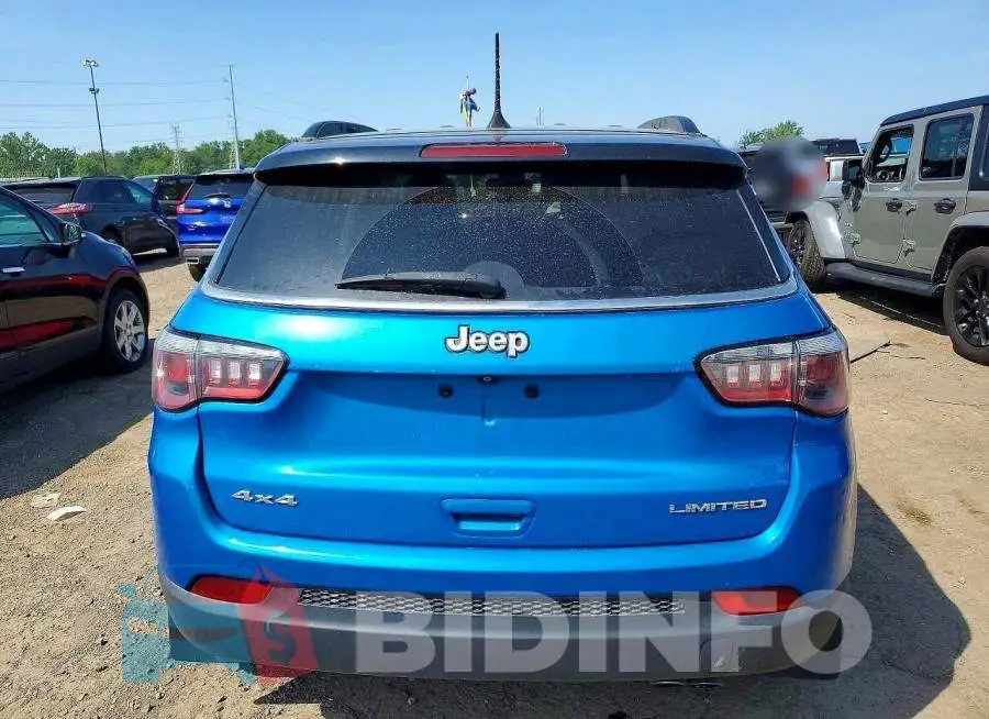 3C4NJDCB8JT418723 Photo# 6