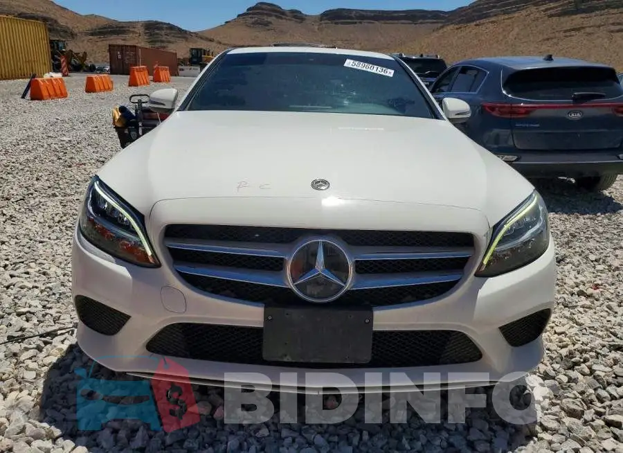 55SWF8DB2KU285578 Photo# 5