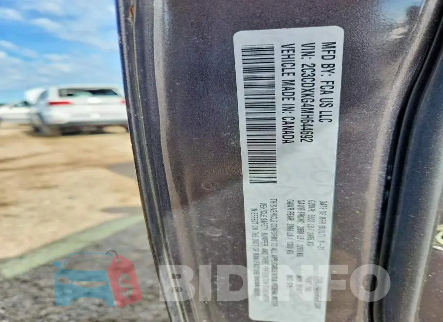 2C3CDXKG4MH644692 Photo# 13