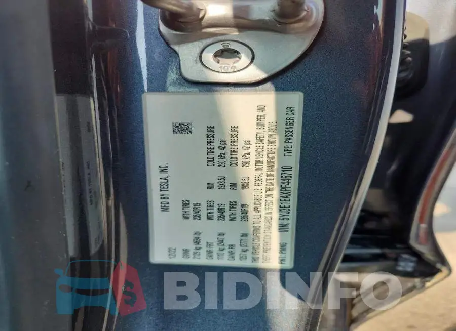 5YJ3E1EAXPF446710 Photo# 12