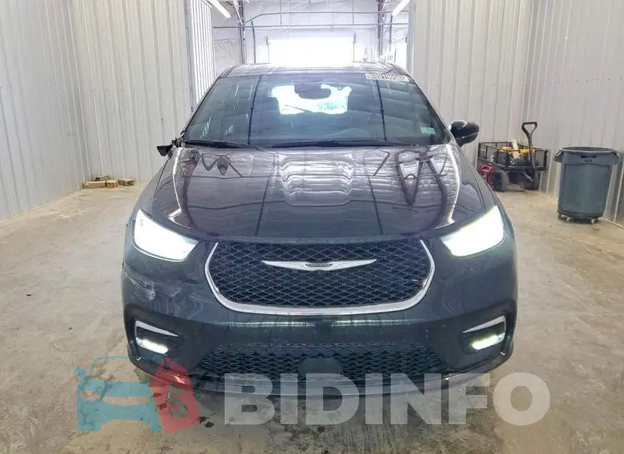 2C4RC1BG3SR518028 Photo# 5
