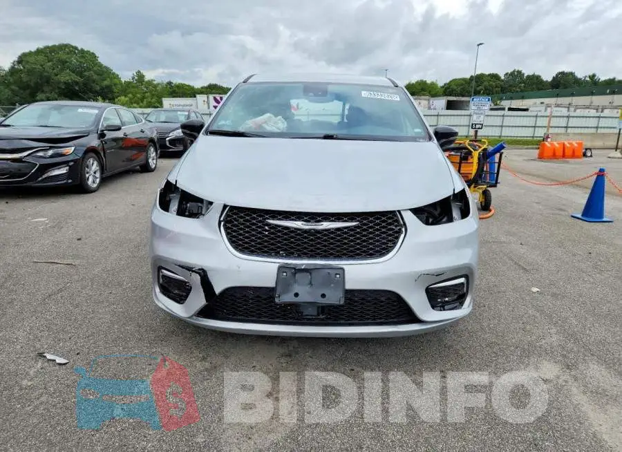2C4RC1BG4TR155479 Photo# 5