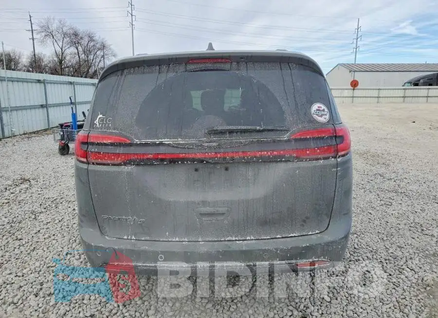 2C4RC1BG5MR523816 Photo# 6