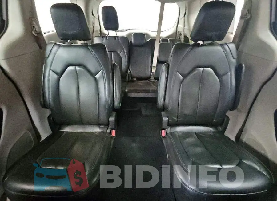 2C4RC1BG8MR574713 Photo# 10