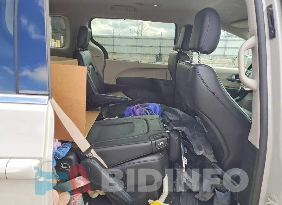 2C4RC1BGXMR588516 Photo# 11
