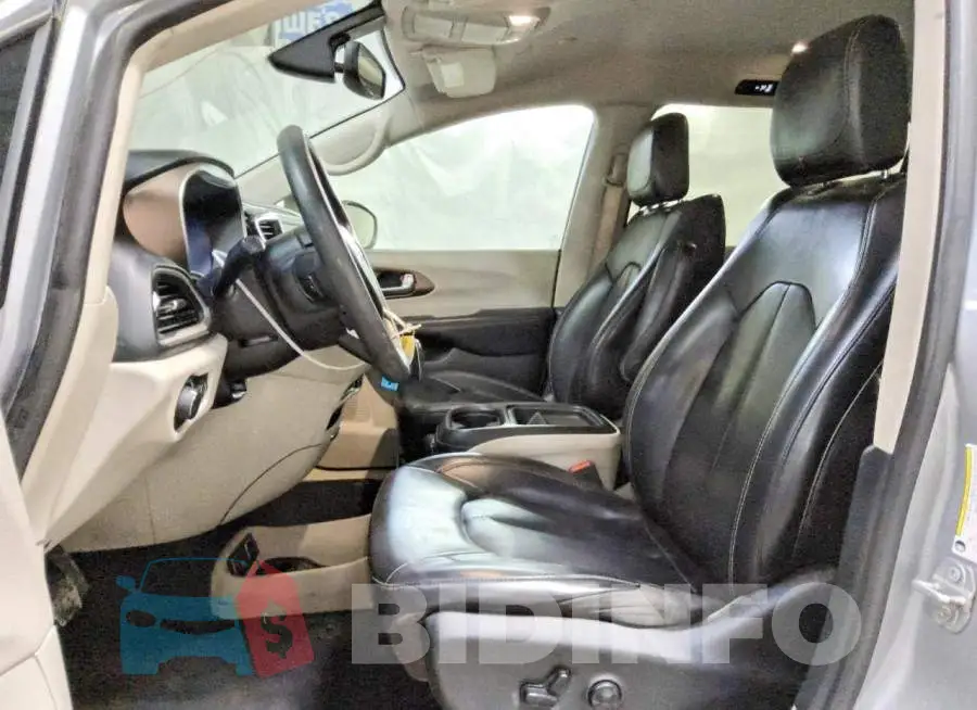 2C4RC1DG1LR266083 Photo# 7