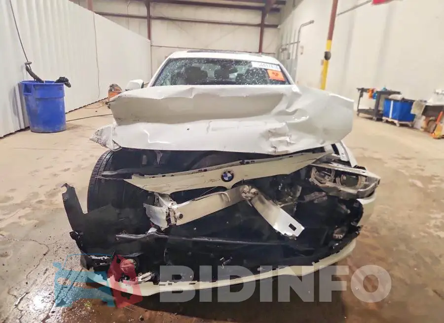 WBA8D9G54JNU72569 Photo# 5