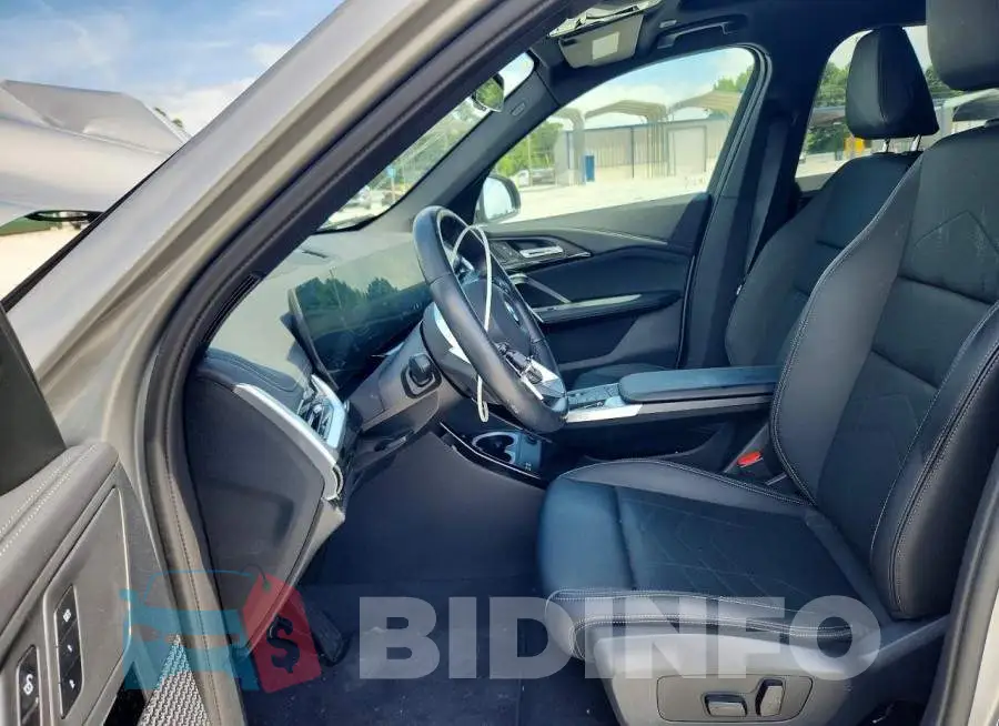 WBX73EF01S5051073 Photo# 7