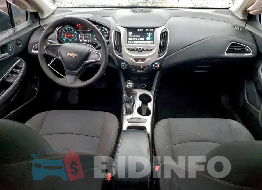 1G1BC5SM6J7232522 Photo# 8