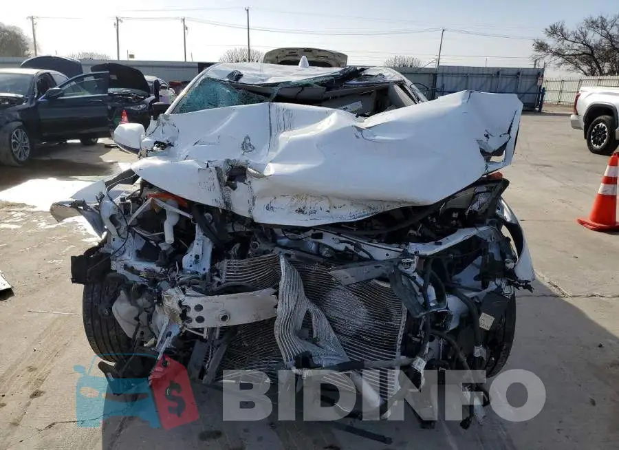 1G1RC6S59HU216873 Photo# 5