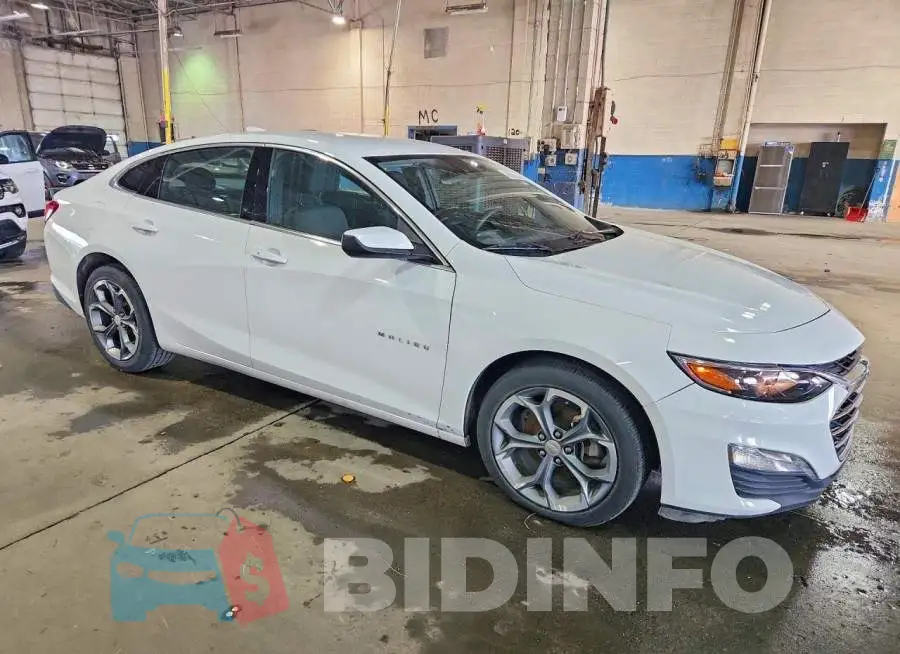 1G1ZD5ST3RF226052 Photo# 4