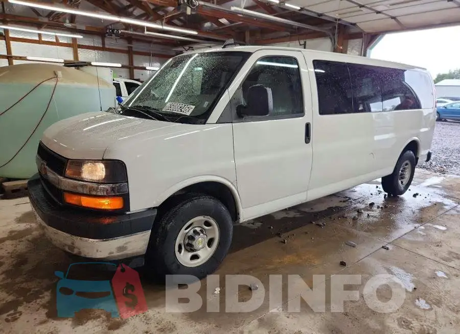 1GAZGPF74R1234965 Photo# 1