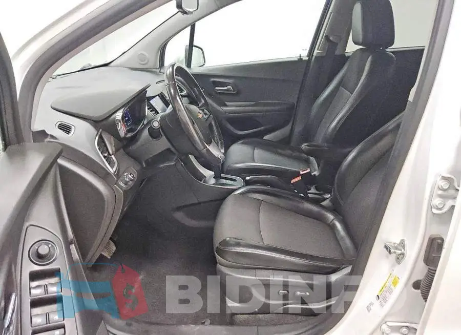 KL7CJLSB2MB347024 Photo# 7