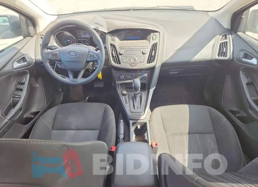 1FADP3F28JL220404 Photo# 8