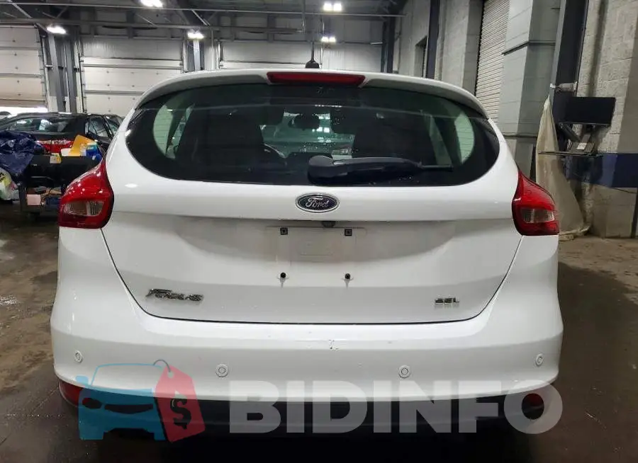 1FADP3M23JL272087 Photo# 6