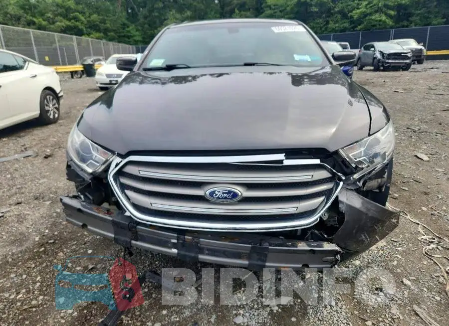1FAHP2E82JG103153 Photo# 5