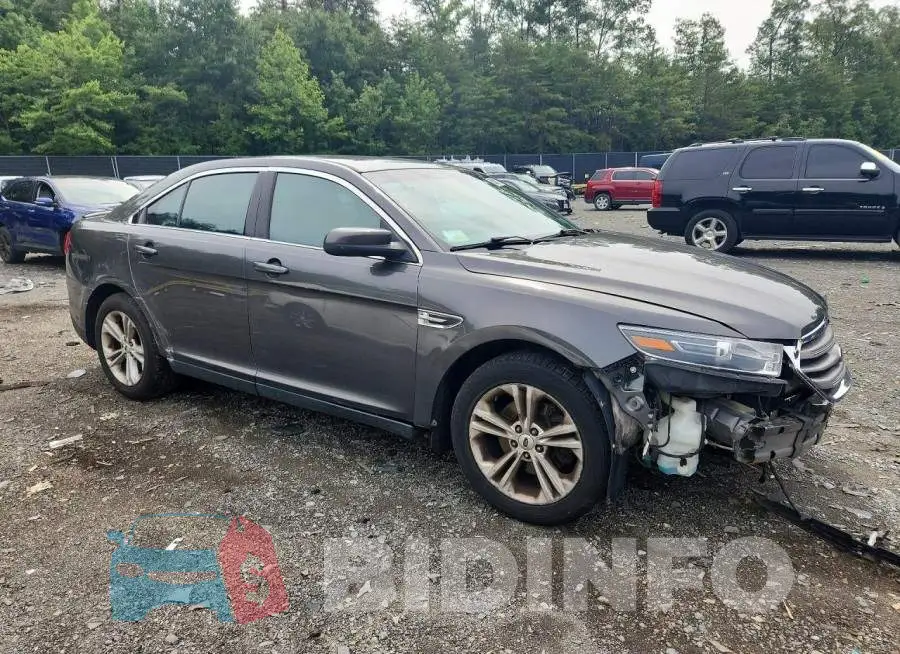1FAHP2E82JG103153 Photo# 4