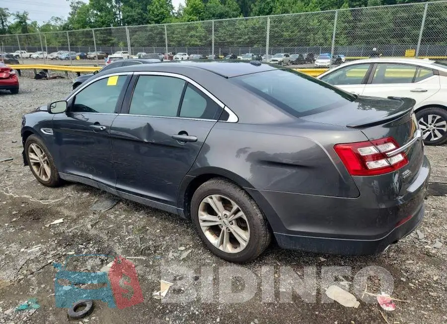 1FAHP2E82JG103153 Photo# 2