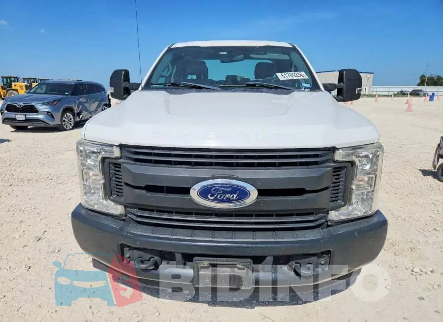 1FT7X2A67KED15117 Photo# 5