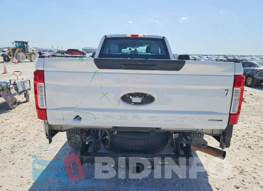 1FT7X2A67KED15117 Photo# 6