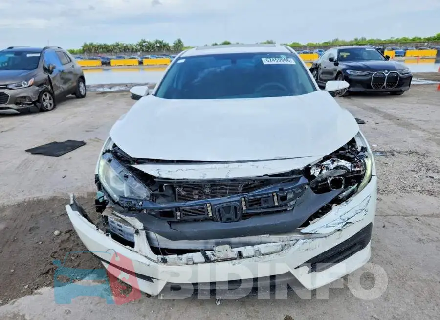 19XFC2F70HE080694 Photo# 5