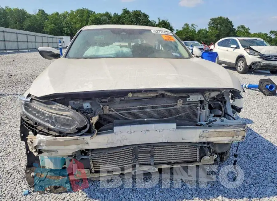 1HGCV2F57JA021941 Photo# 5