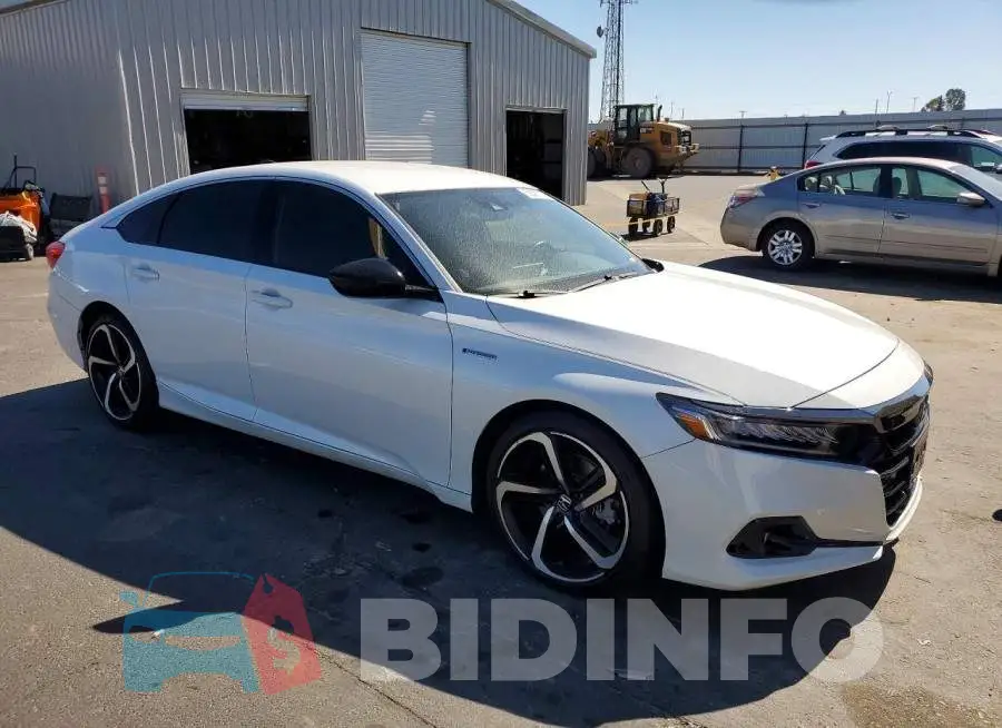 1HGCV3F27NA004588 Photo# 4