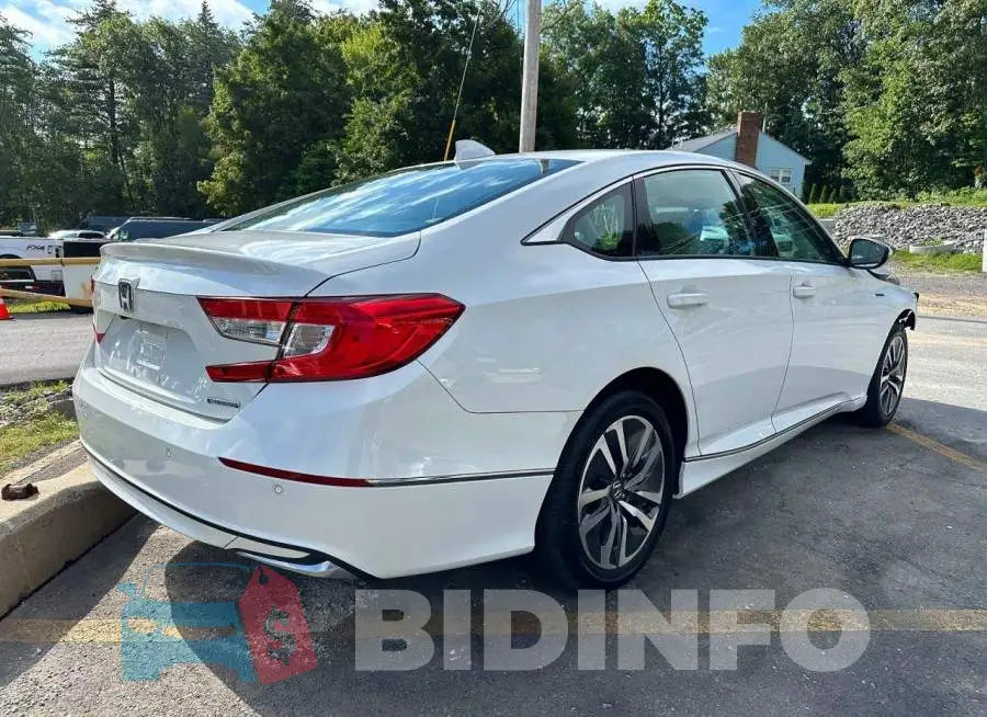 1HGCV3F59MA009042 Photo# 3