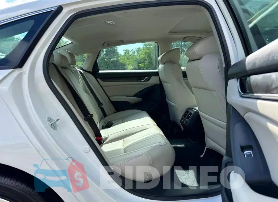 1HGCV3F59MA009042 Photo# 8