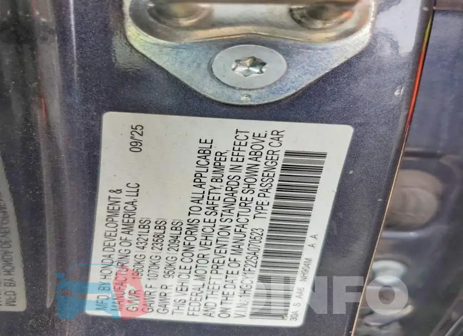 1HGCY1F22SA070523 Photo# 12