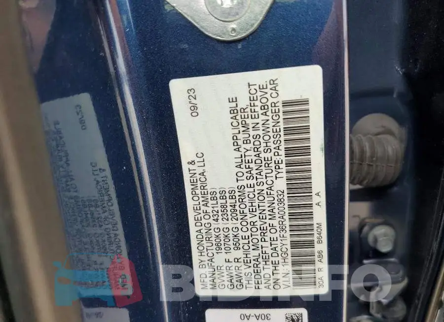 1HGCY1F36RA003832 Photo# 12