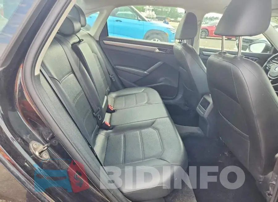 1VWDT7A38HC031725 Photo# 10