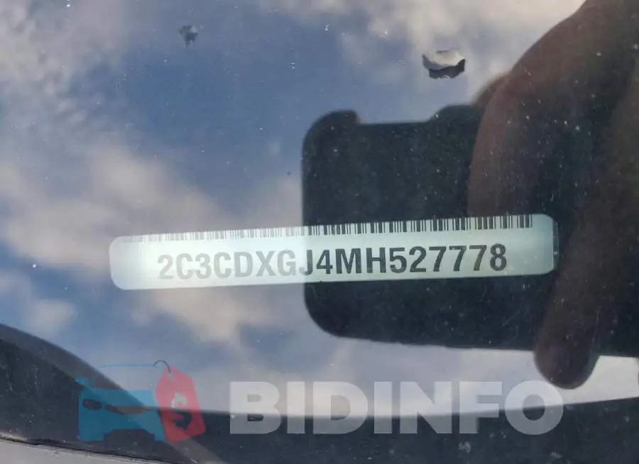 2C3CDXGJ4MH527778 Photo# 12
