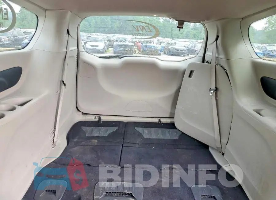 2C4RC1CG7NR159026 Photo# 10