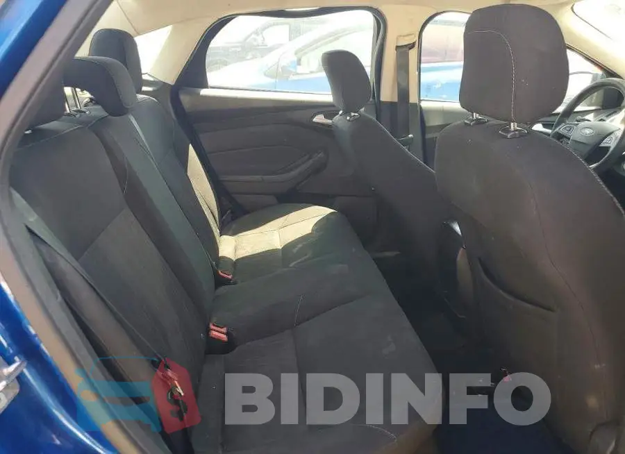 1FADP3F28JL218118 Photo# 10