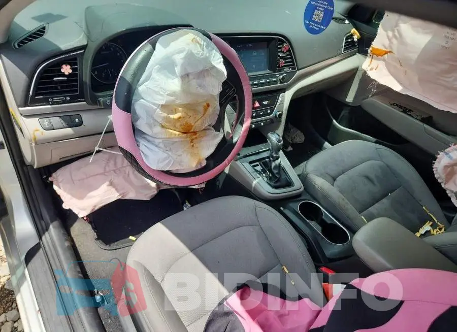 5NPD74LF6JH377389 Photo# 8