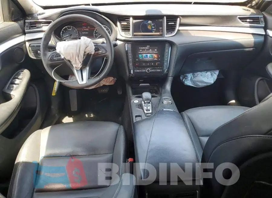 3PCAJ5M17LF110180 Photo# 8
