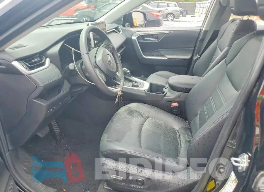 2T3A1RFV1RW429245 Photo# 7