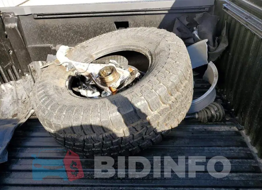 3TMLB5JN6TM270656 Photo# 12