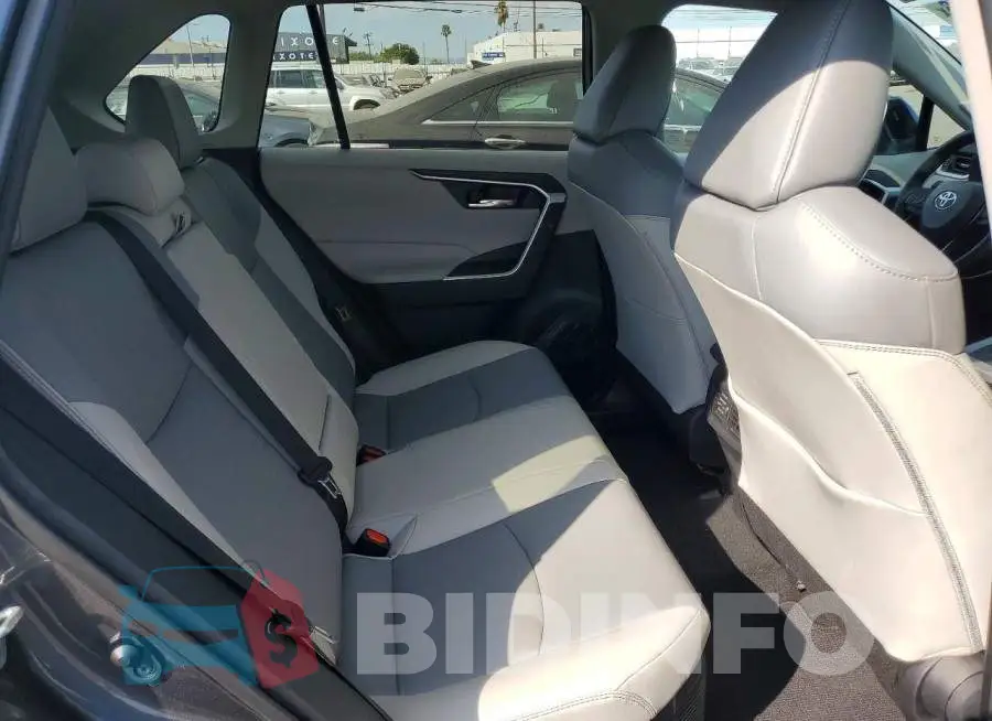 4T3B6RFV7MU016194 Photo# 11
