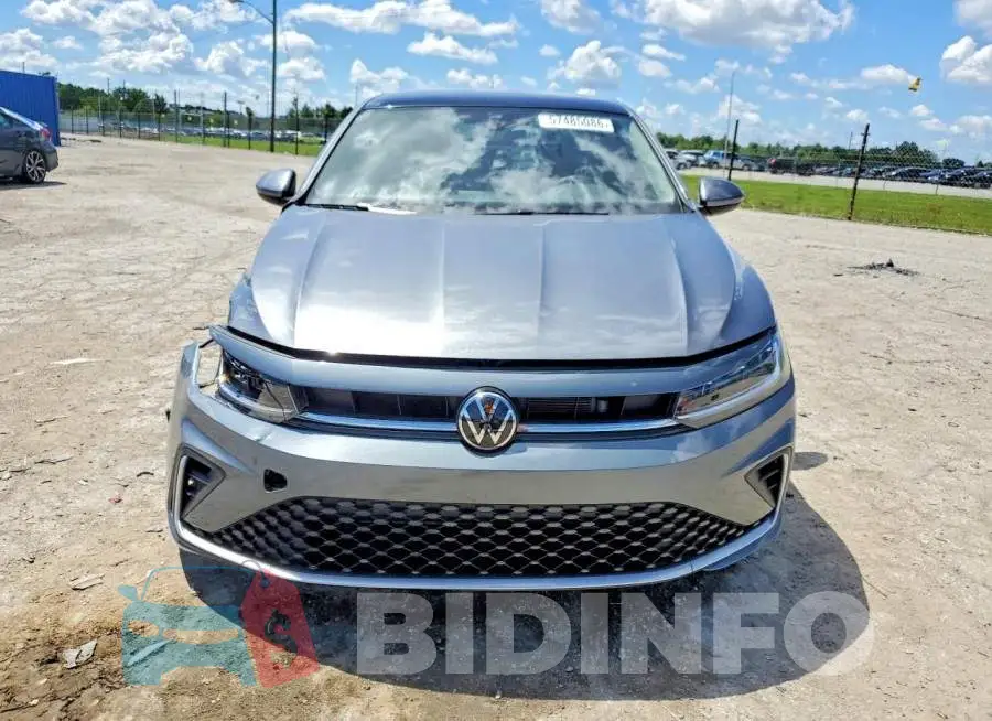 3VW7W7BU5TM027781 Photo# 5